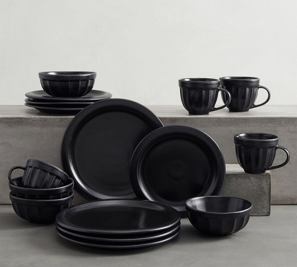 Mendocino Stoneware Dinnerware Collection