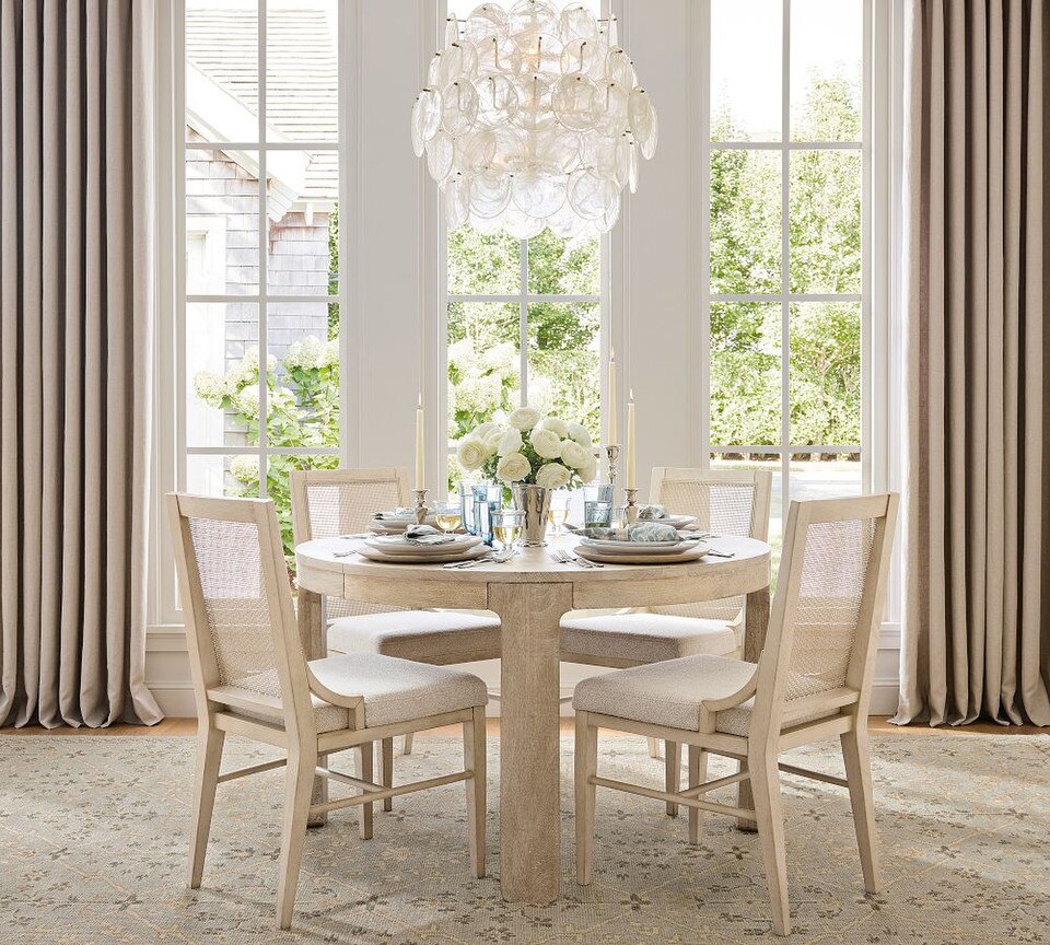 Aptos Round Extending Dining Table (127 cm – 188 cm)