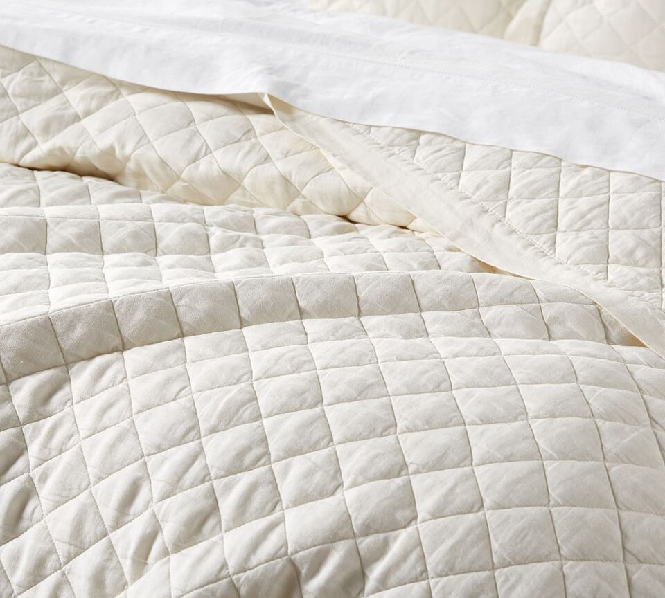 Belgian Flax Linen Diamond Coverlet