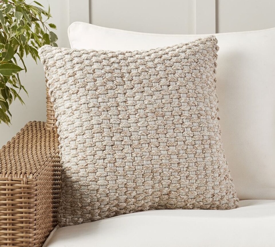 Cadyn Textured Indoor/Outdoor Cushion