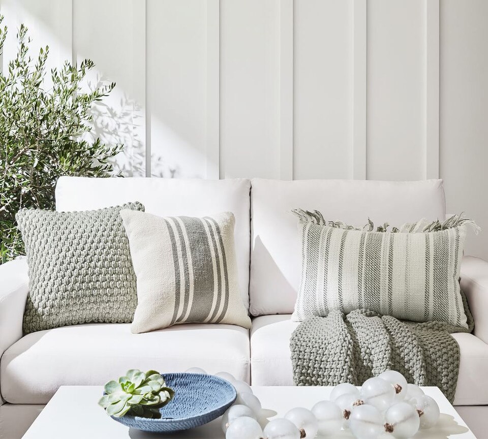 Cadyn Textured Indoor/Outdoor Cushion