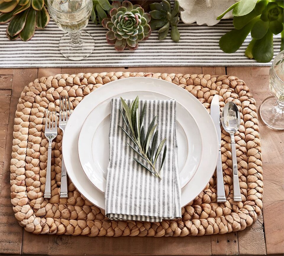 Cambria Handcrafted Stoneware Dinnerware Collection
