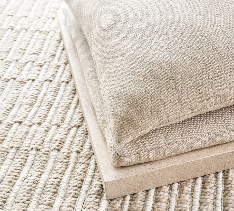 Cayman Raised Wooden-Base Pet Bed