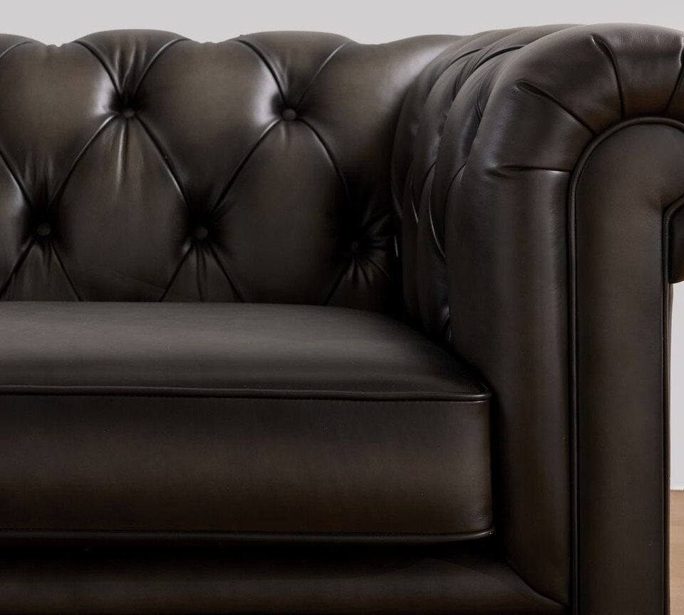 Chesterfield Roll Arm Leather Sofa (183 cm - 244 cm)