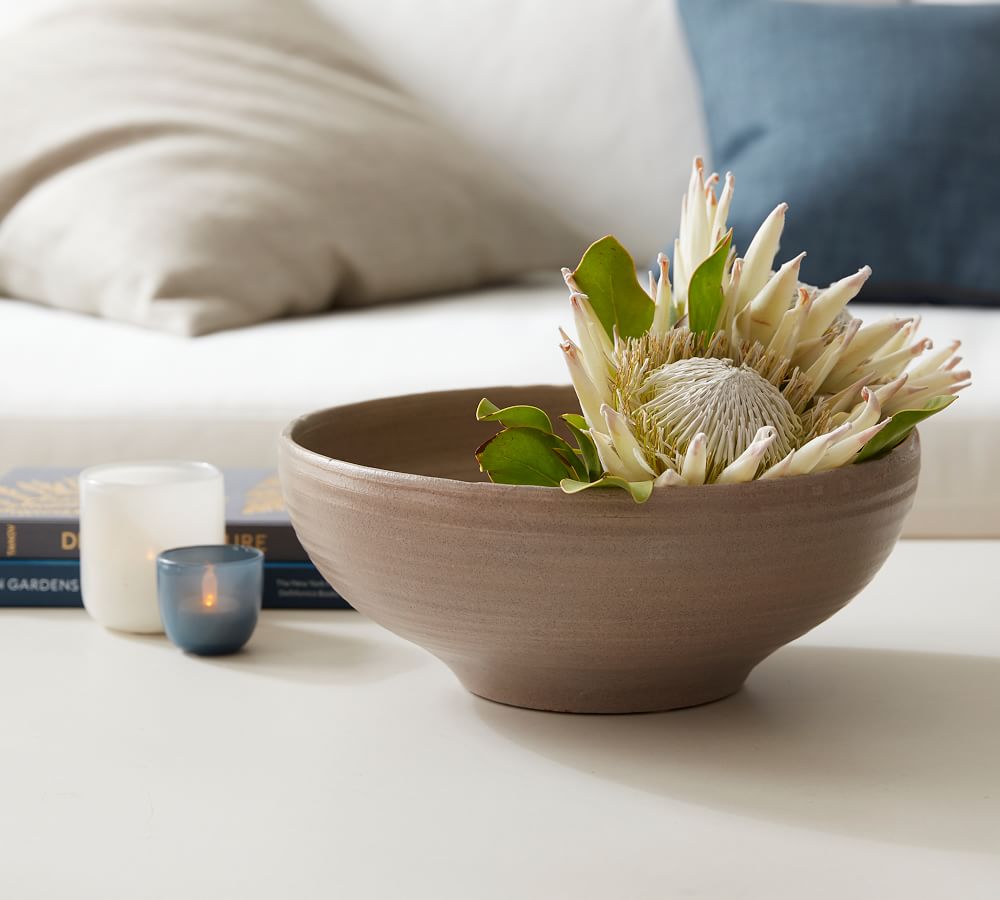 Ten homes filled with pottery and decorative ceramics
