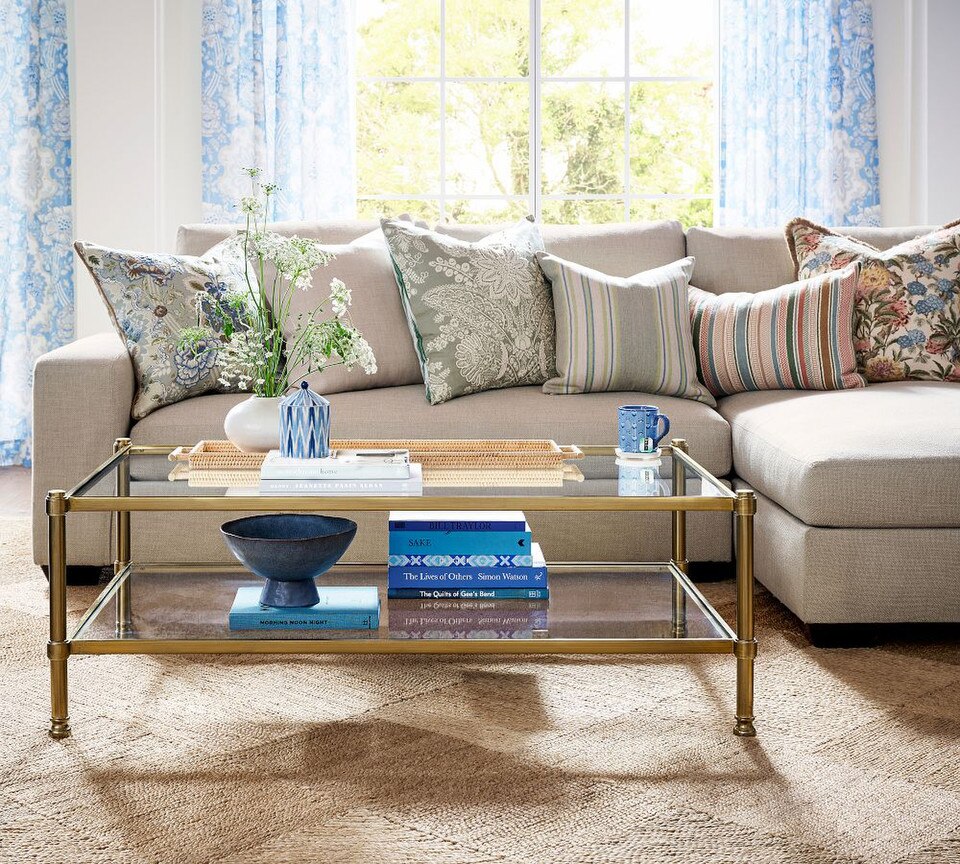 Everson Rectangular Glass Coffee Table (132 cm)