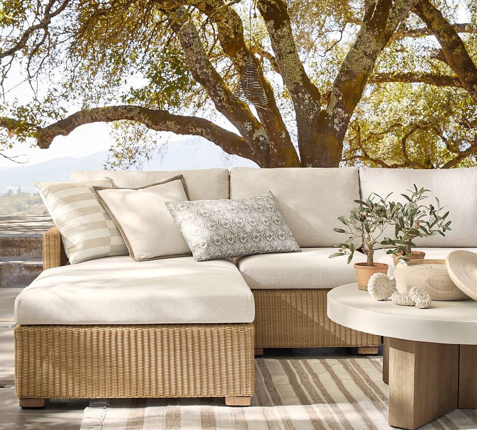 Hampton All-Weather Wicker 3-Piece Loveseat Sectional