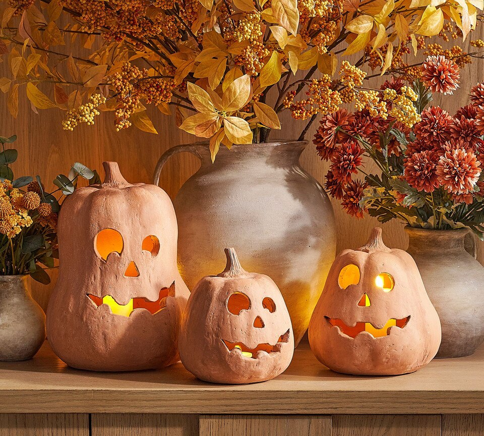 Handmade Terracotta Jack O' Lantern