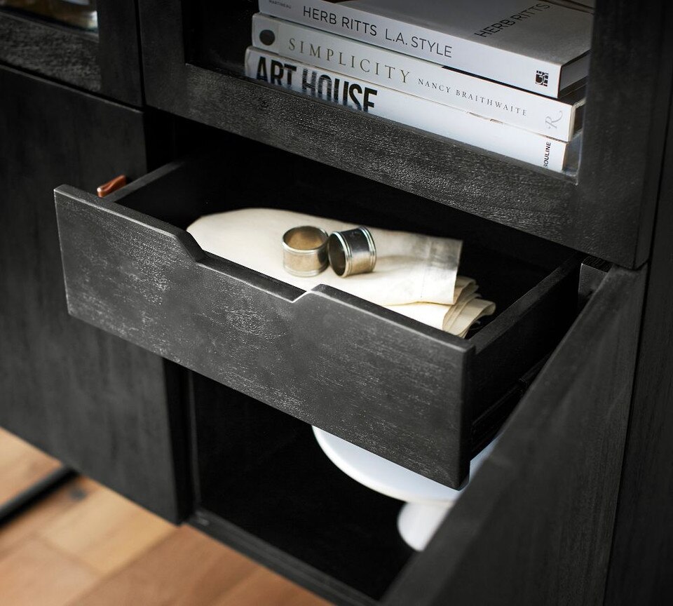 Hardy 102 cm Bar Cabinet