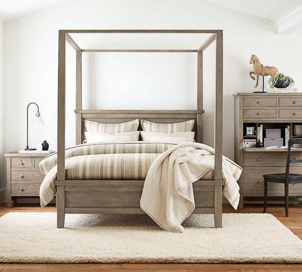 Farmhouse Canopy Bed | Pottery Barn 