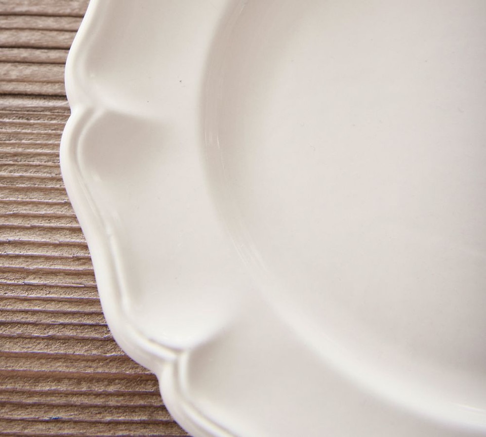 Heirloom Stoneware Dinner Plates