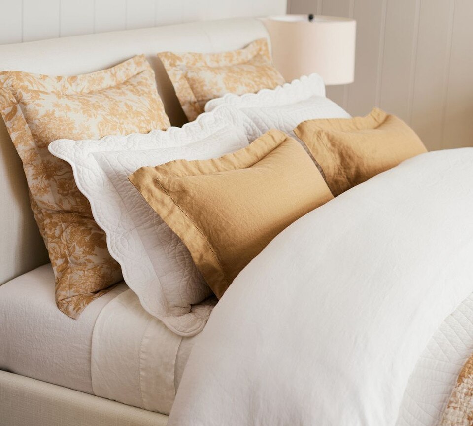 Heirloom Scallop Quilted Pillowcase