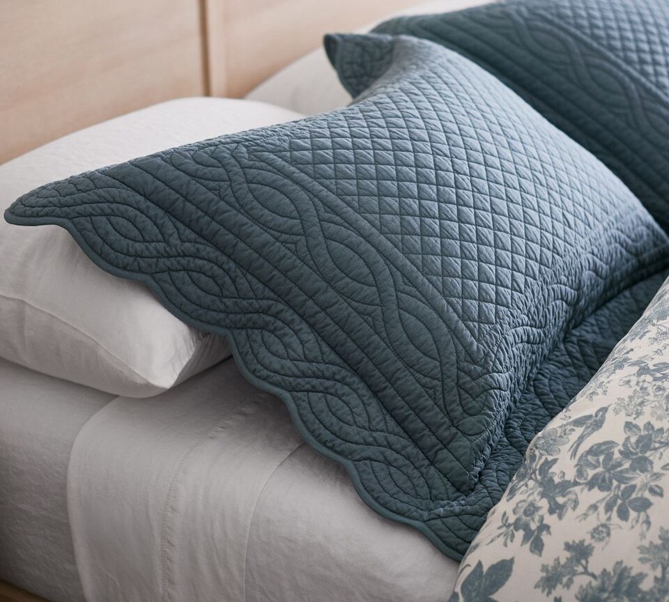 Heirloom Scallop Quilted Pillowcase