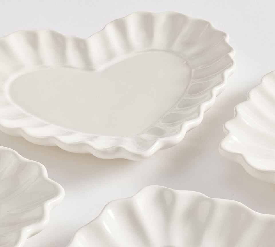 Heirloom Scalloped Heart Appetiser Plates