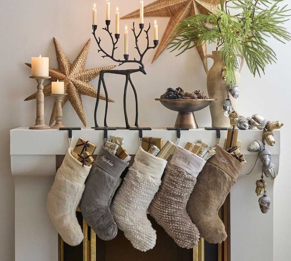 Kadence Wood Pillar Candleholder