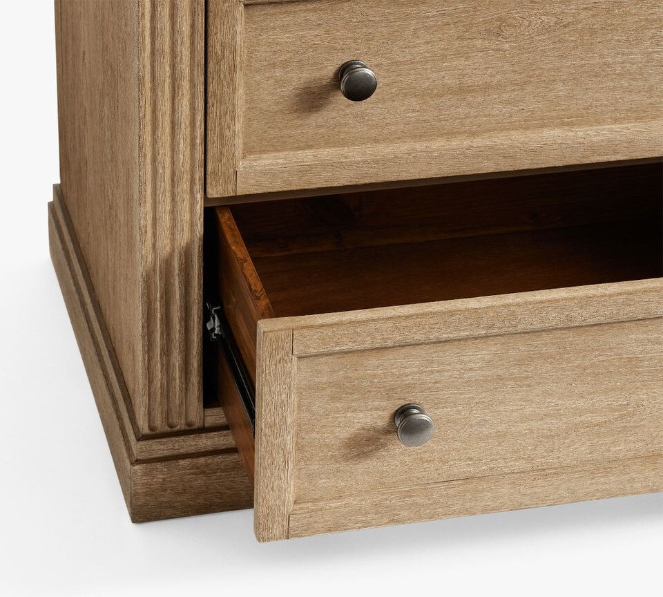 Livingston 9-Drawer Dresser (152 cm)