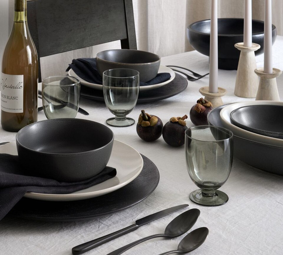 Mason Stoneware Dinner Plates
