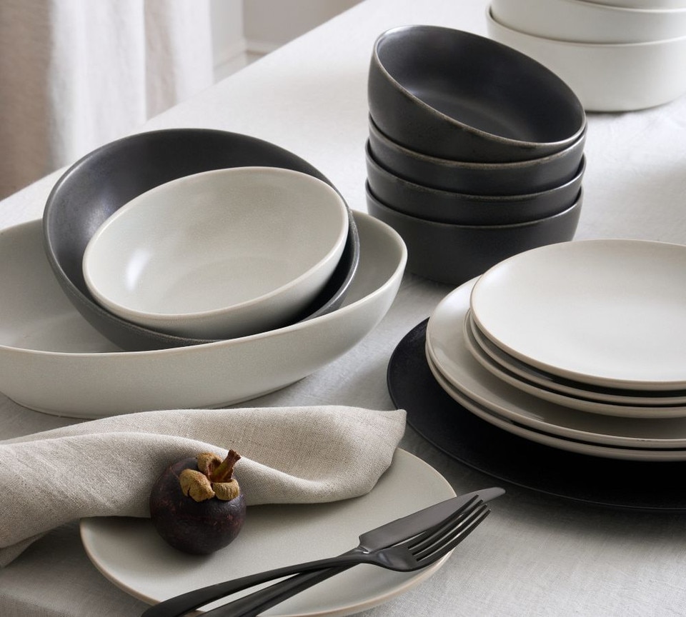 Mason Stoneware Dinner Plates