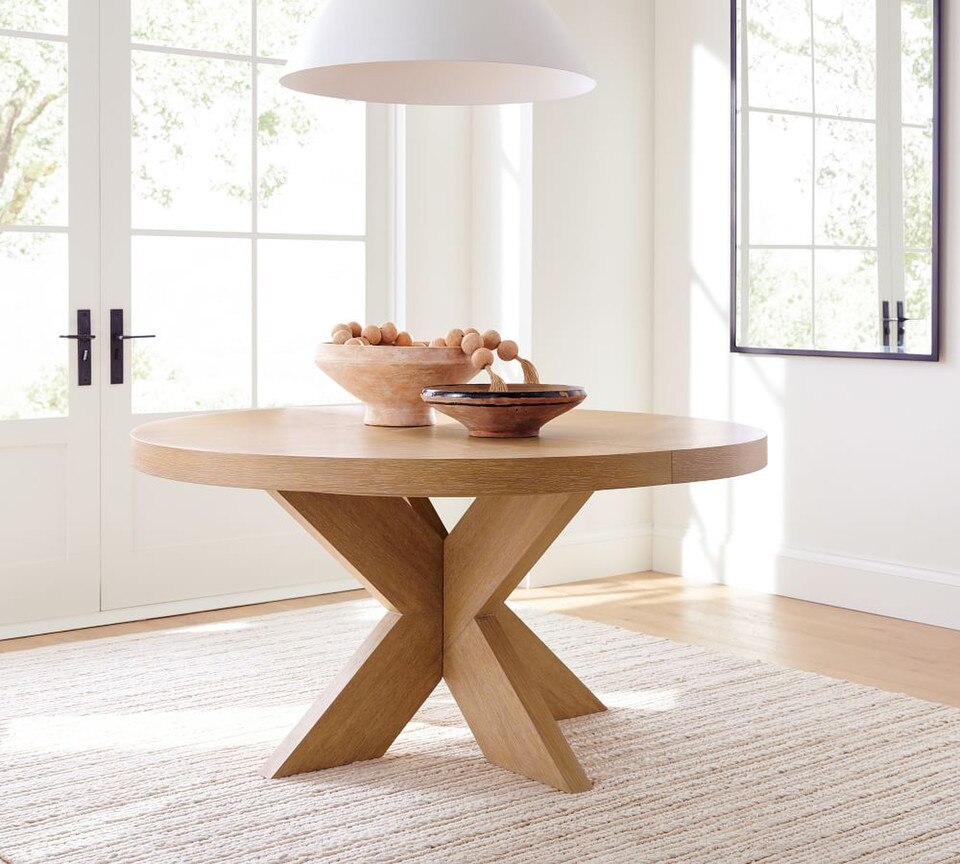 Modern Farmhouse Round Pedestal Extending Dining Table (152 cm – 198 cm)