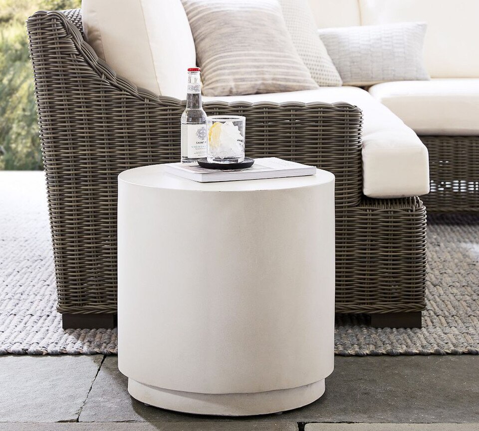 Pomona Concrete Round Outdoor Side Table (46 cm)