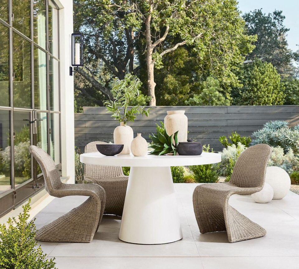 Pomona Concrete Round Outdoor Dining Table