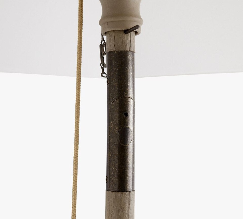 2.7 m Round Outdoor Patio Umbrella