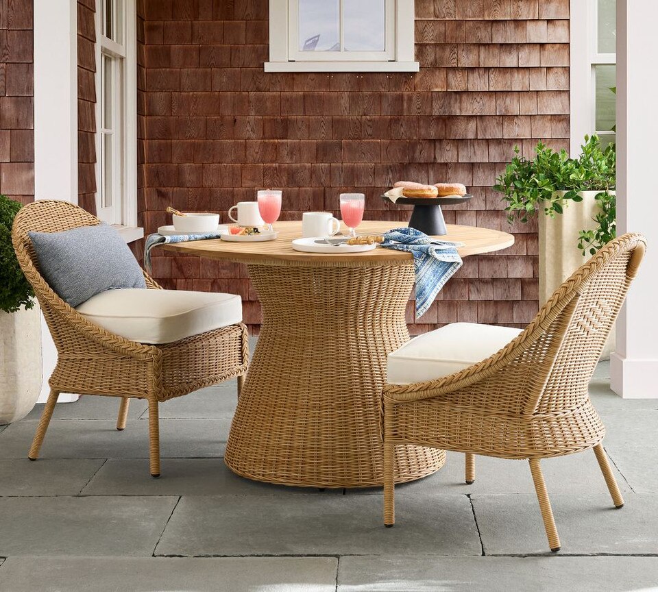Westport Wicker Outdoor Round Dining Table
